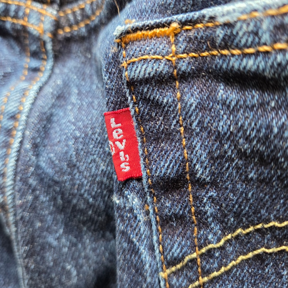 Levis 501 Jeans Womens W32 L26 Dark Wash Distressed Button Fly Denim - Picture 10 of 10